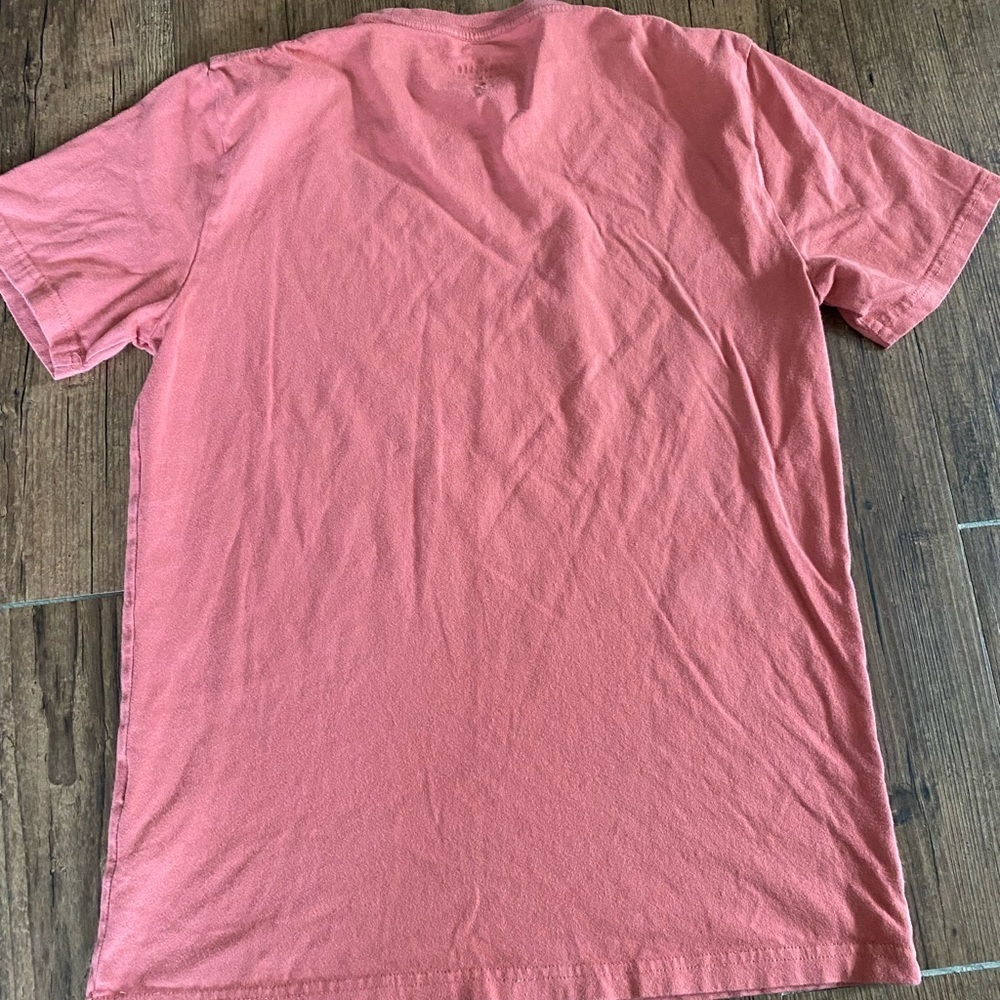 Hollister Men's Coral Short Sleeve Tee - Picture 2 of 3